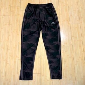 Adidas Camo Joggers. Size Medium.